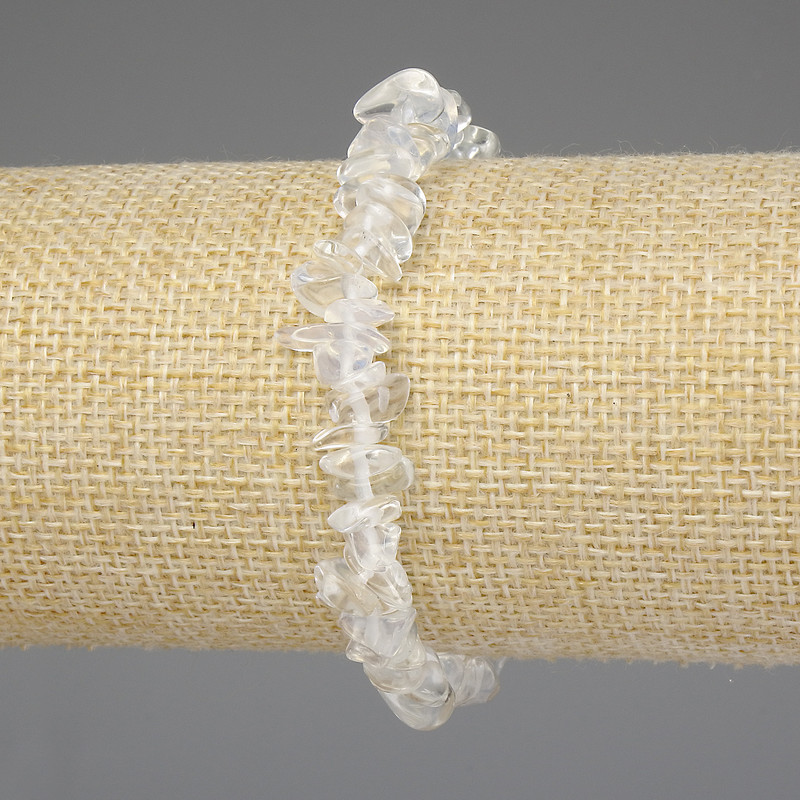 Náramek z měsíčního kamene a horského křišťálu, čipy 7–10×2–5 mm, délka 18 cm, elastický