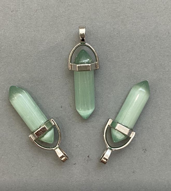 Přívěšek Kočičí oko, šestiúhelníkového tvaru, s krystalem a korálkem, 8×31×41 mm+