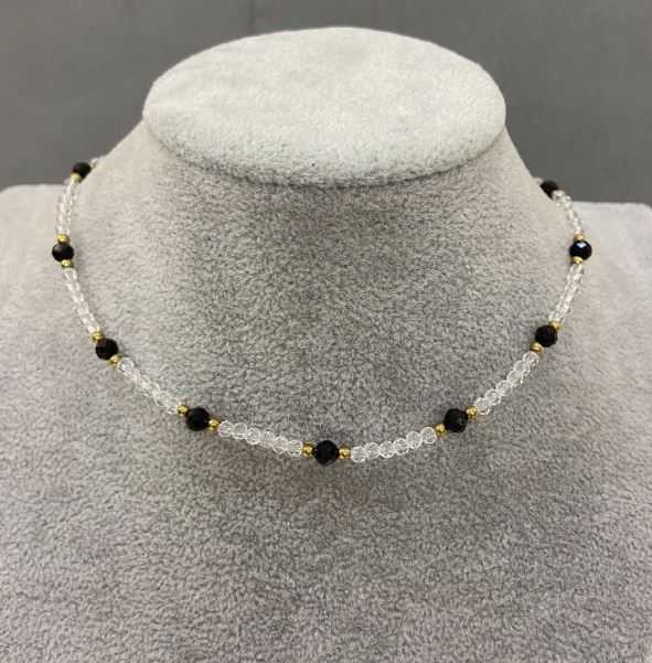 Choker z českého křišťálu a turmalínu – broušený rondel 3×2,5 mm, kulička turmalínu 4 mm, délka 38 cm + 5 cm prodlužovací řetízek