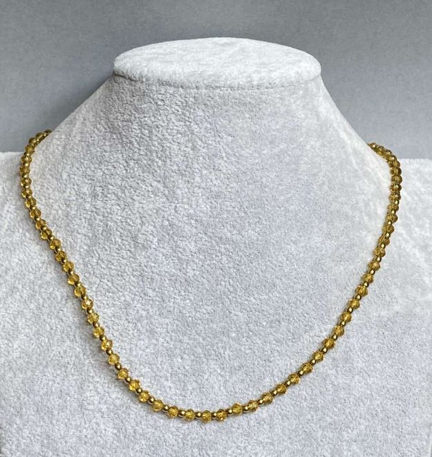 Choker z českého křišťálu a hematitu, broušený rondel 3,5×3 mm, hematitová kulička 2 mm, délka 40 cm, prodlužovací řetízek 5 cm