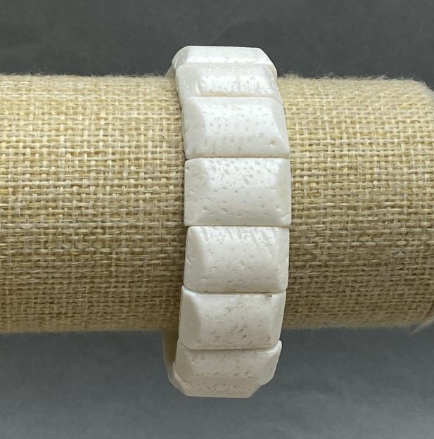 Náramek z houbového korálu, články 20×13 mm, délka 18 cm, elastický