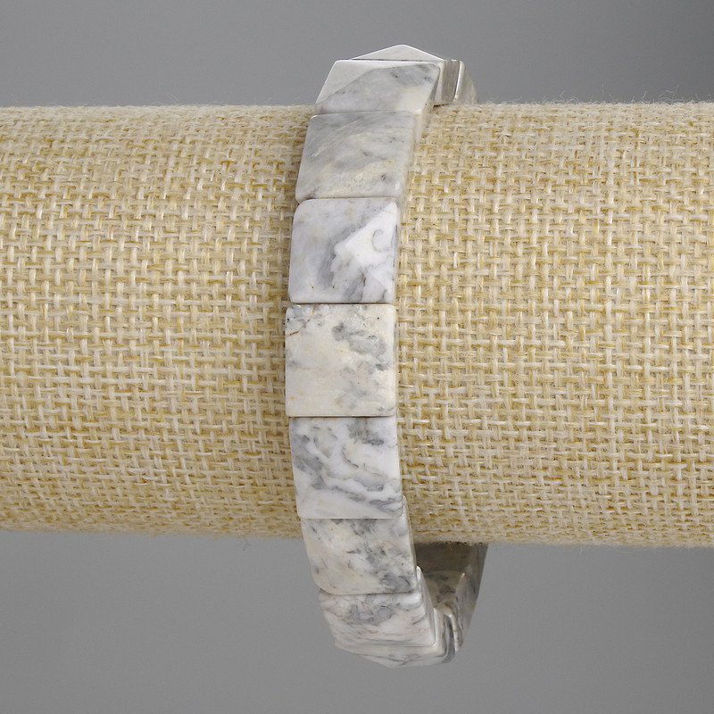 Náramek ze šedého jaspisu, broušené články 12×12 mm, délka 18 cm, elastický