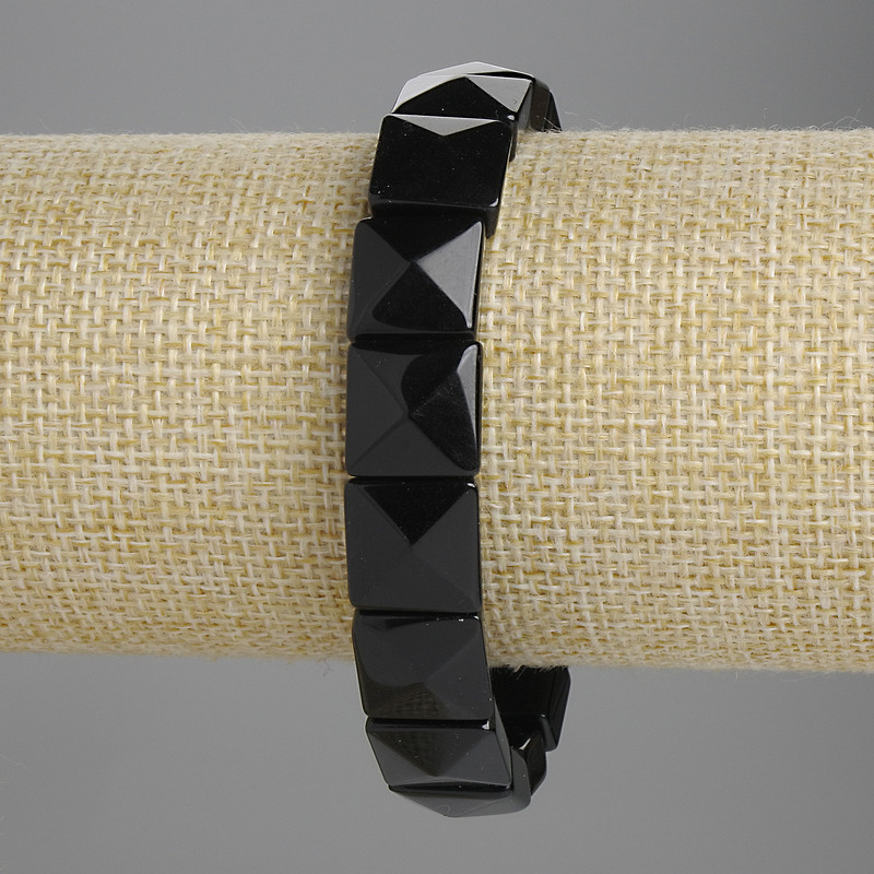 Náramek z broušeného achátu, články 12×12 mm, délka cca 18 cm, na elastické šňůře