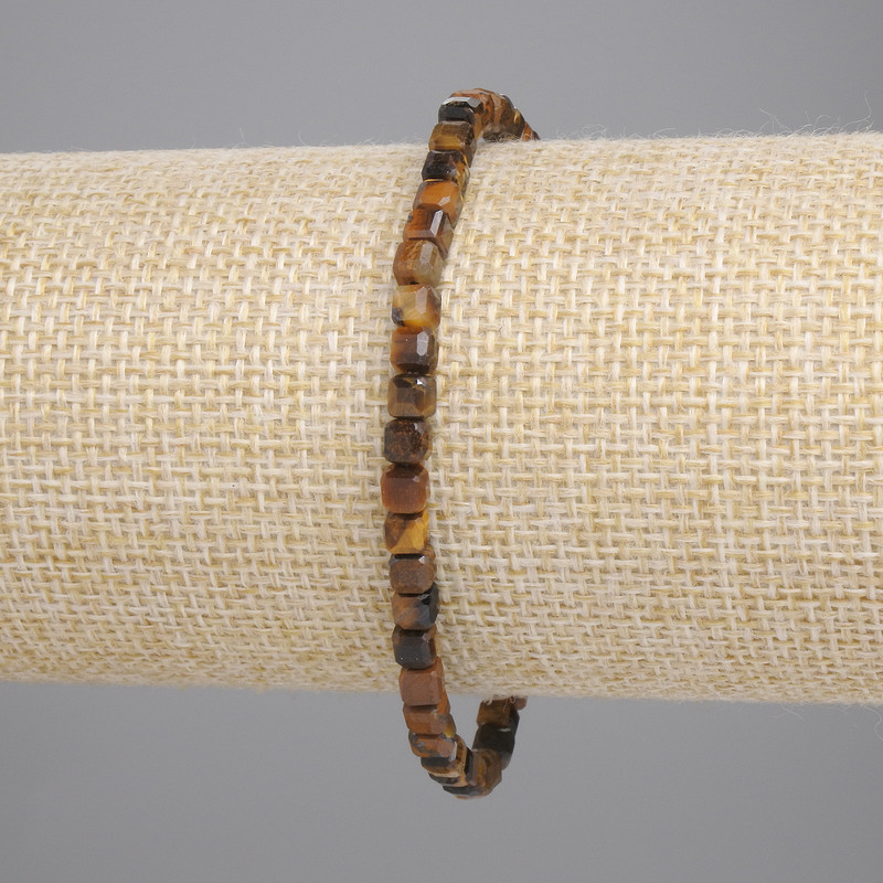 Náramek z tygřího oka – facettované kostky