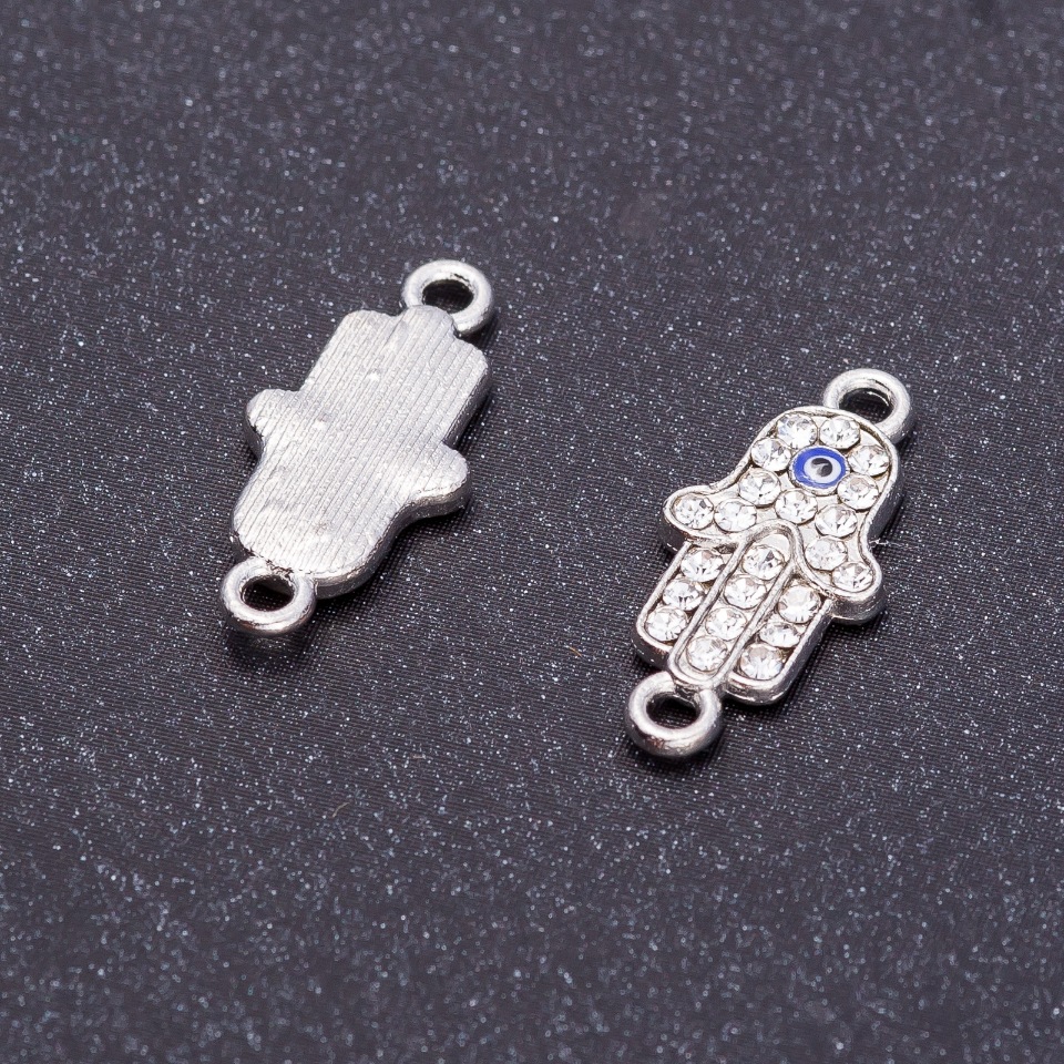 Konektor «Dlaň očí» ve stříbrném odstínu se kamínky, průměr 9 mm, otvor 0 mm, 5 mm faset, 4 ks