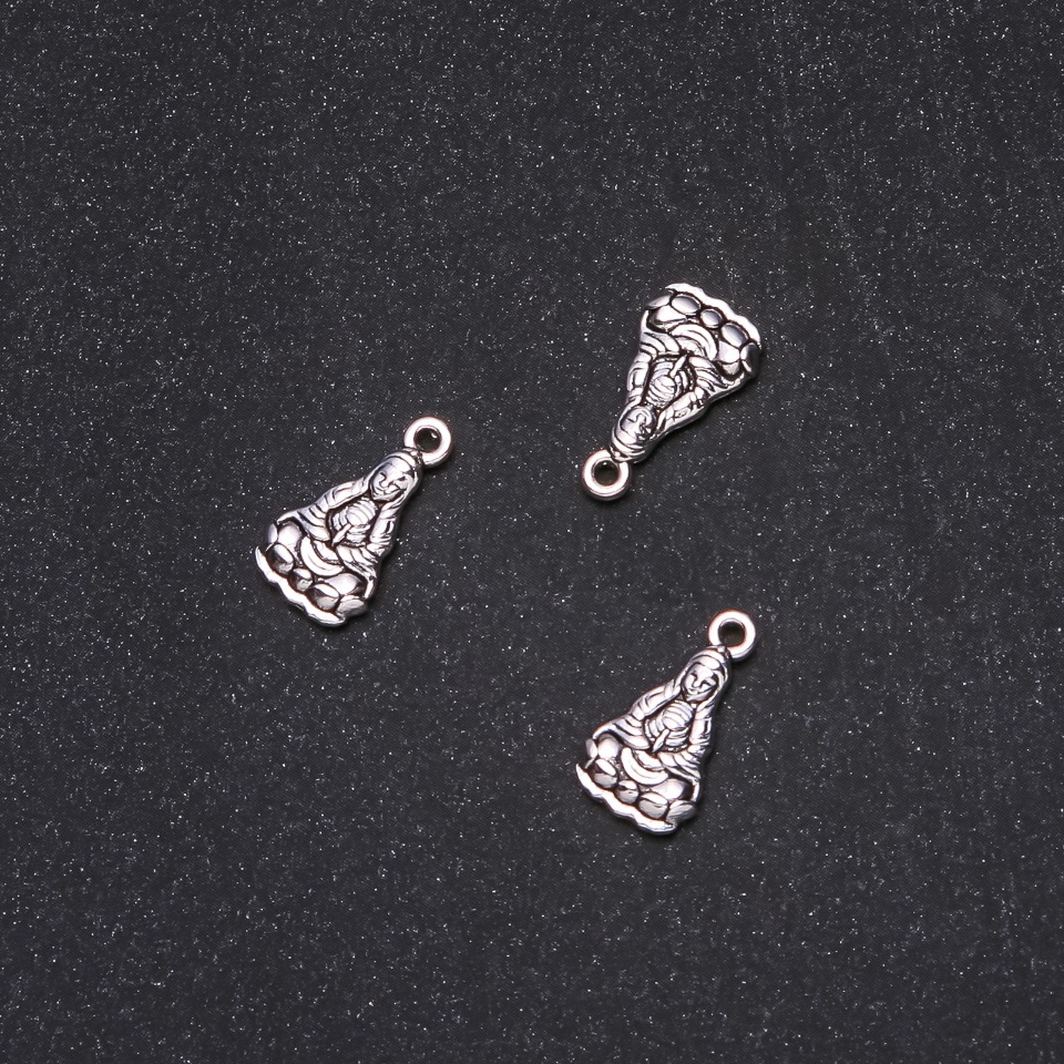 Přívěšek Mudrc 17×9 mm balení 20 g ±20 ks