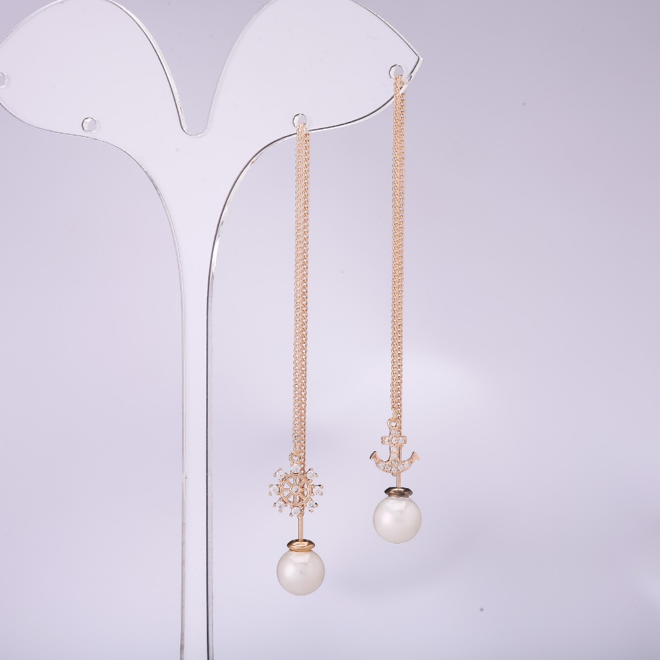 Náušnice peckové dlouhé asymetrické, série 925 Mořské, tloušťka 8 mm, délka 107–135 mm, pozlacené