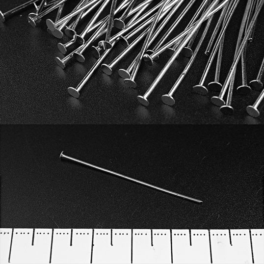 Hlavičkový špendlík, délka 26 mm, tmavý kov, balení 1 kg