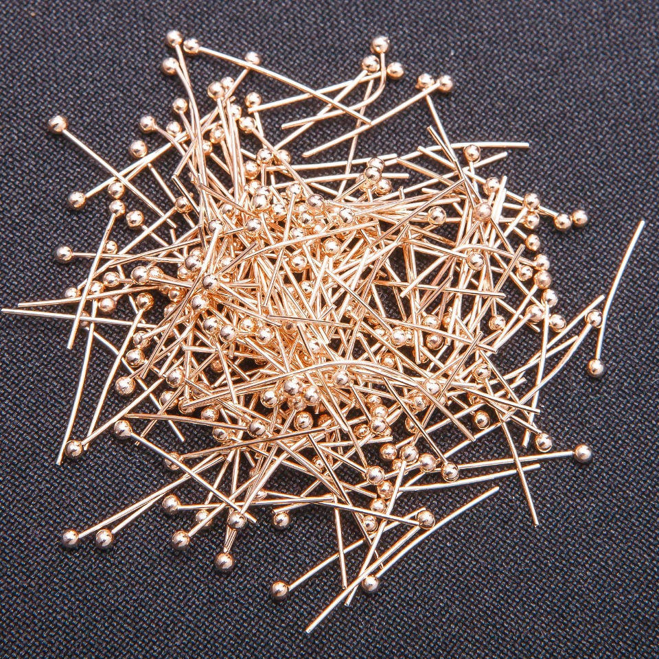 Hlavičkový špendlík s kuličkou, žlutý kov, délka 40 mm, hmotnost 390 g