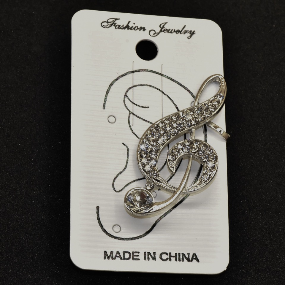 Kaf na ucho, délka 42 mm, bílý kov