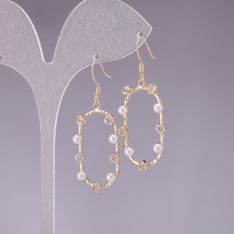 Náušnice série 925 s bílými korálkami