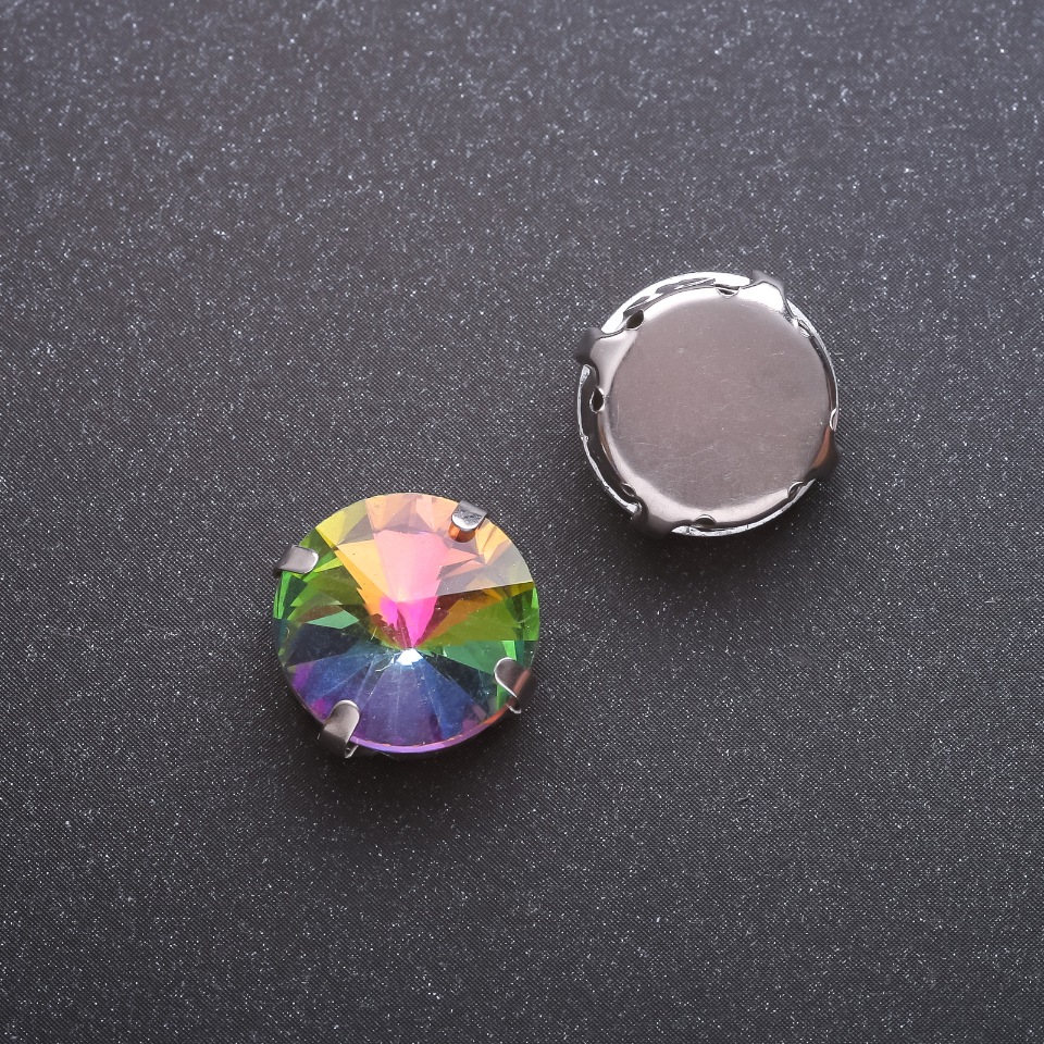 Cena za balení /10 ks. Šitý krystal Rivoli s čepem, kulatý 13 mm, žlutozelený