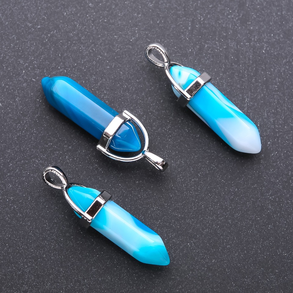 Přívěšek šestiúhelníkový z modrého achátu 8×35×40 mm