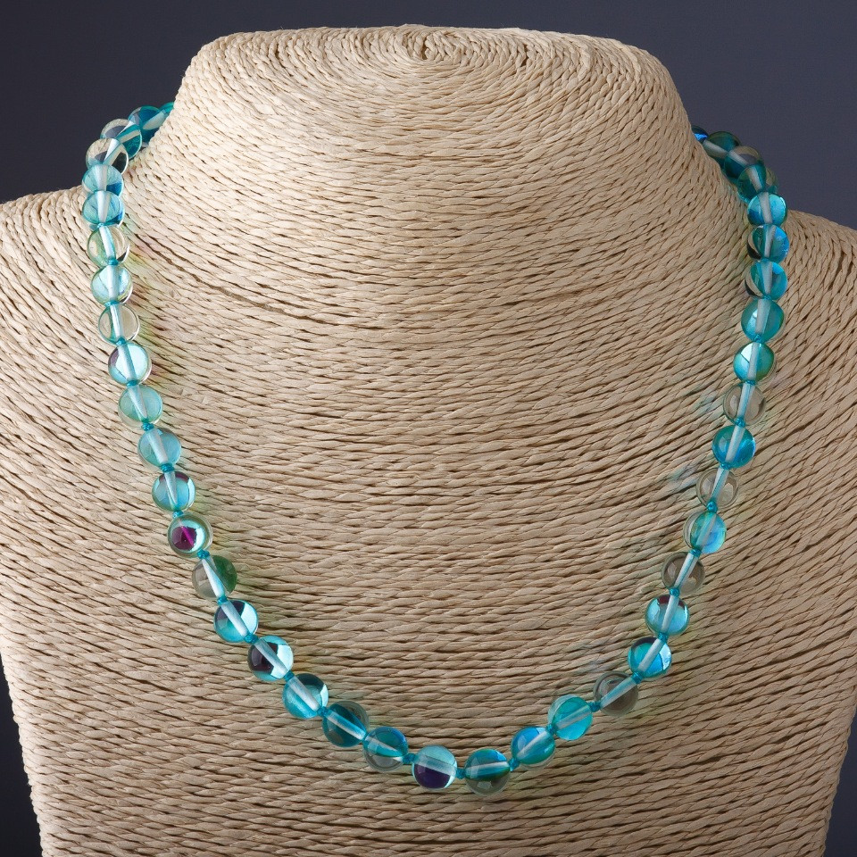 Náhrdelník z opálového skla modré barvy, průměr 8 mm