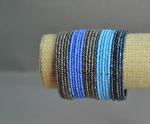 Náramek z rokajlu se sponou fialovo-modrošedý