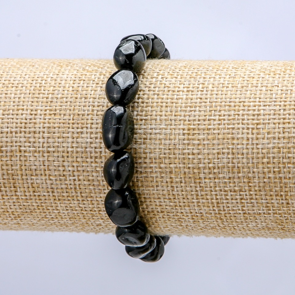 Náramek na gumičce z přírodního achátu, galvanicky pokovený, průměr 8×10 mm+