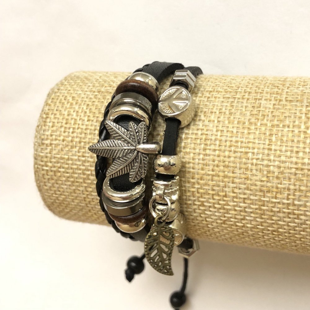 Náramek z eko kůže Konopí na stažení, délka 18–24 cm, černý