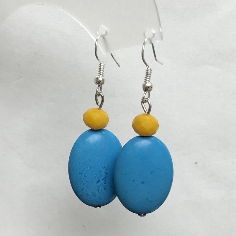 Náušnice s modrou tyrkysovou, oválné 18×25 mm a skleněné rondely 8×6 mm, délka cca 50 mm