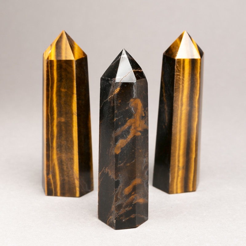 Suvenýrové pero z přírodního kamene tygřího oka – sortiment velikostí (po 100 g)