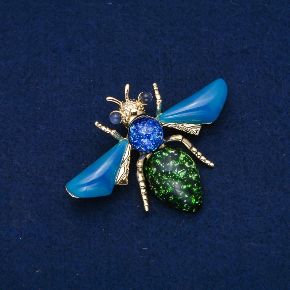 Brož Zlatý motýl z kovu 47×62 mm +