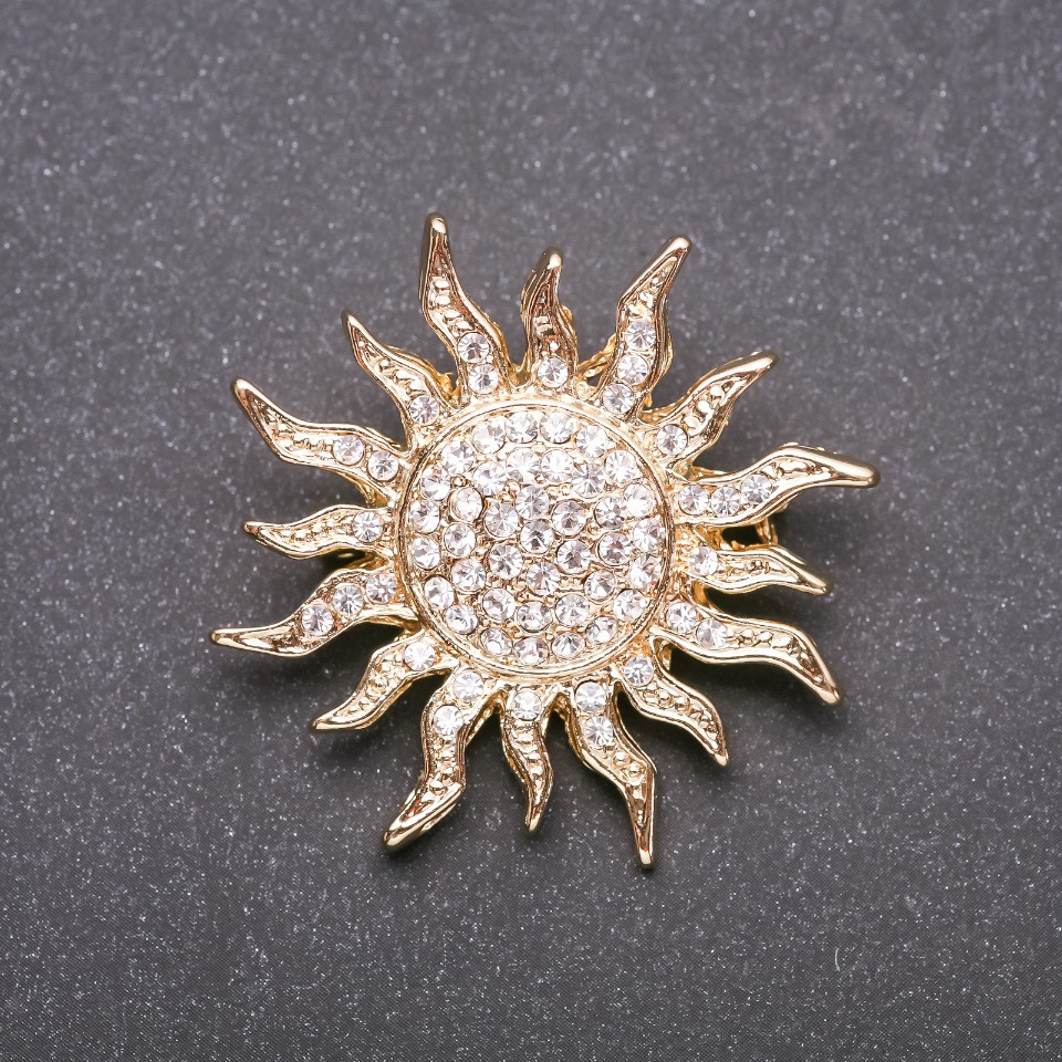 Brož Slunce Akcent žlutý kov 45 × 45 mm