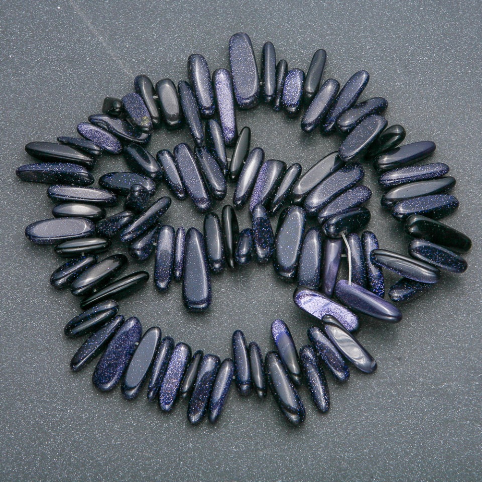 Nitka z přírodního kamene Aventurín Noční Káhira chip korálky tvar jehly, průměr 20×6 mm, délka 41 cm +