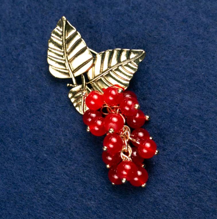 Brož s karneolem «Větvička s bobulkami»