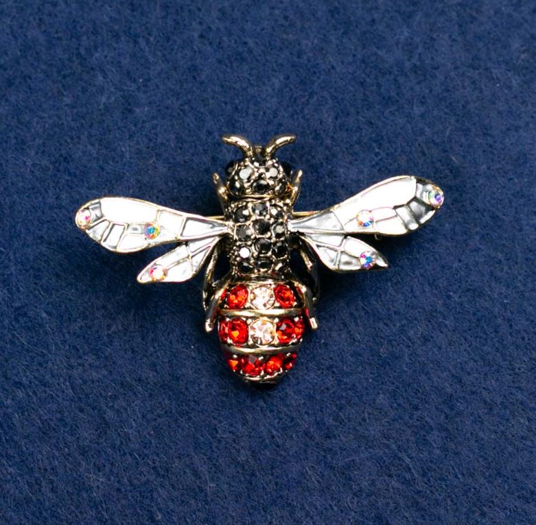 Brož 'Včelička' se červenými a černými křišťály, šedý email, stříbrný kov 42×32 mm