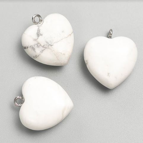 Přívěšek Srdce z chalcedonu, rozměr 27×25×10 mm