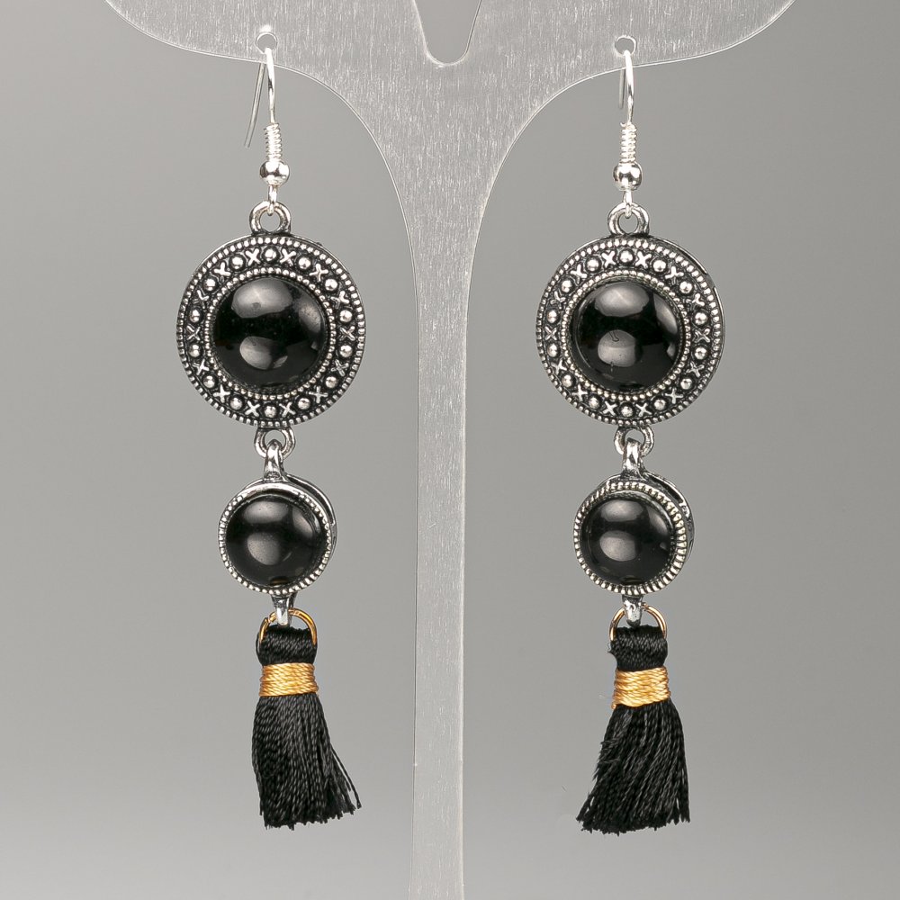 Náušnice z achátu, průměr 19,5 mm a 12 mm, délka cca 8,5 cm