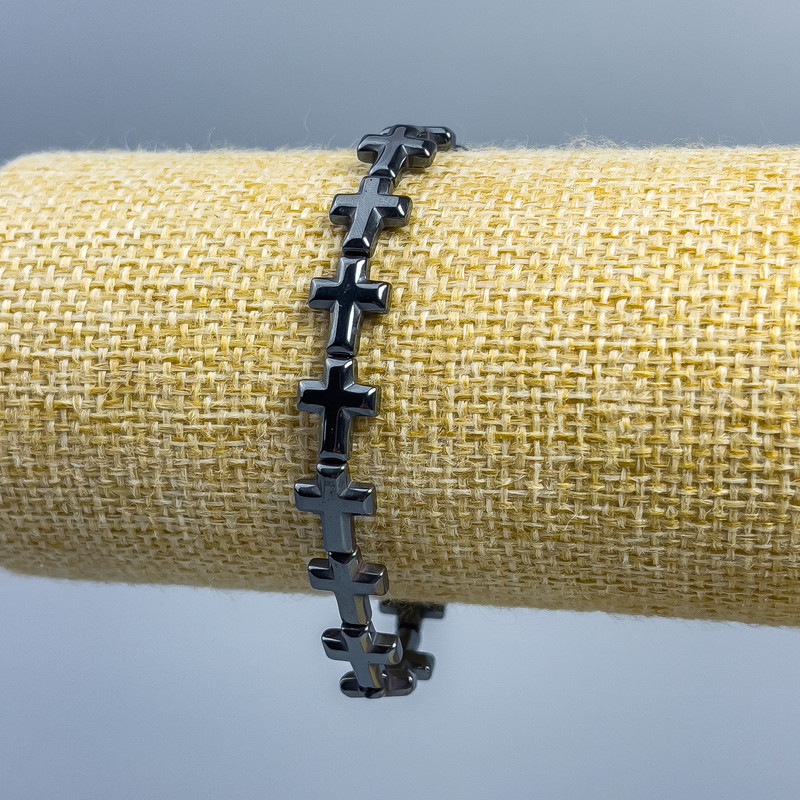 Náramek z hematitu s křížem, průměr 10×8,5 mm, délka 18 cm (elastický)