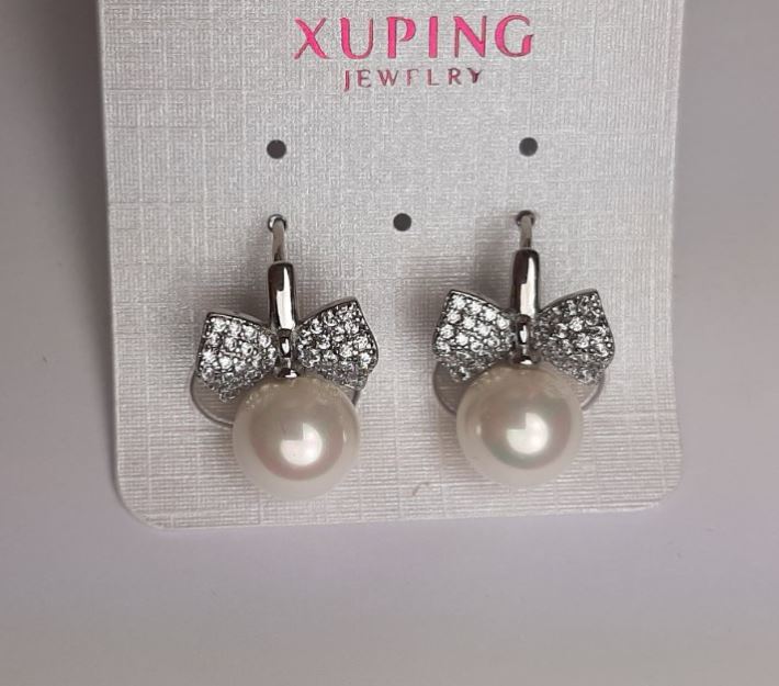Náušnice Xuping se bílou Mallorskou perlou a bílými krystaly, průměr 10 mm, délka 19 mm, rhodiované